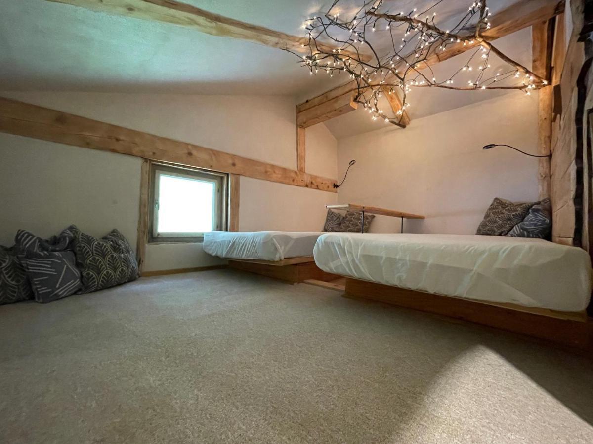 Backyard Mountain Hostel Майерхофен Екстериор снимка