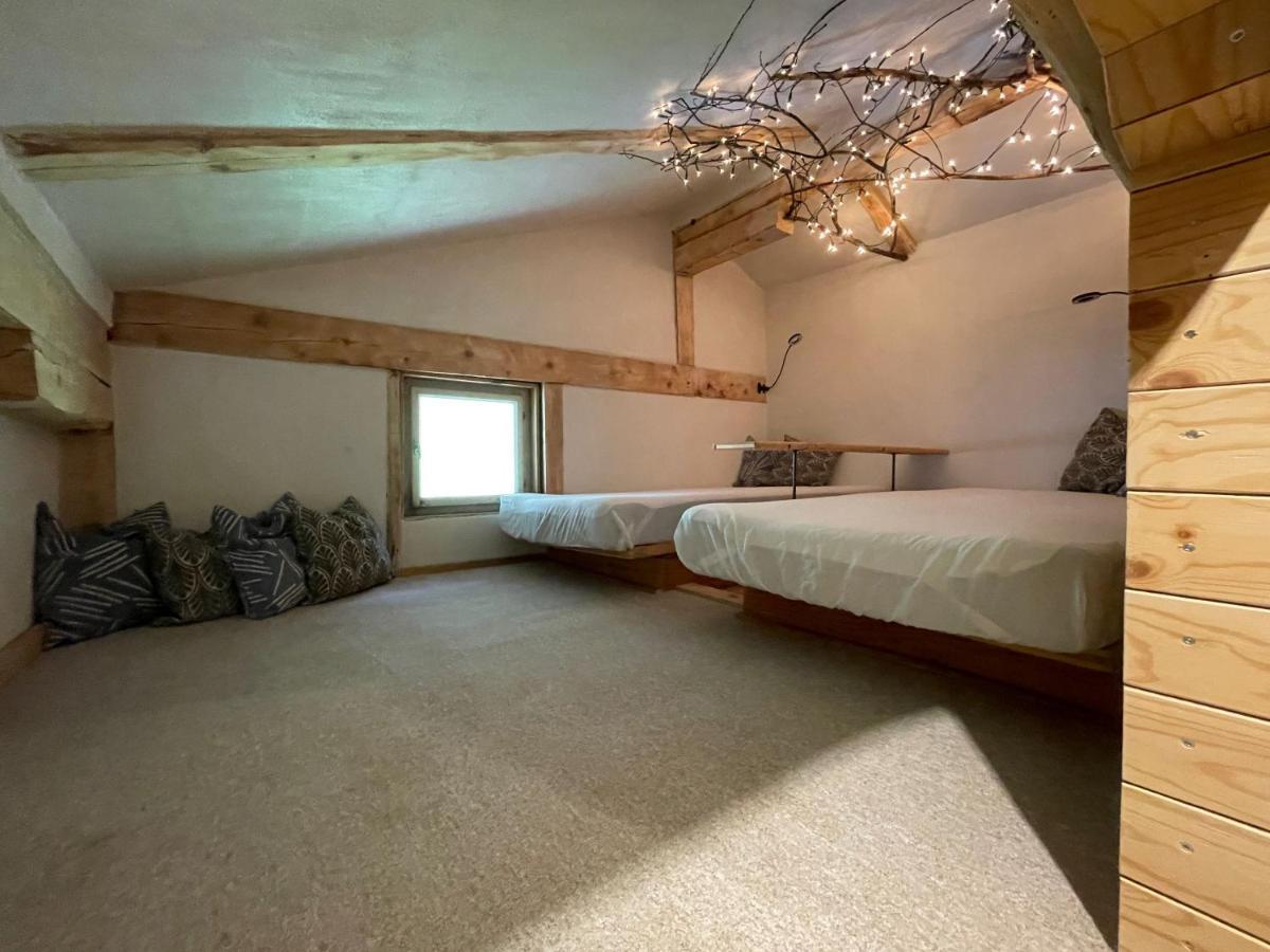 Backyard Mountain Hostel Майерхофен Екстериор снимка