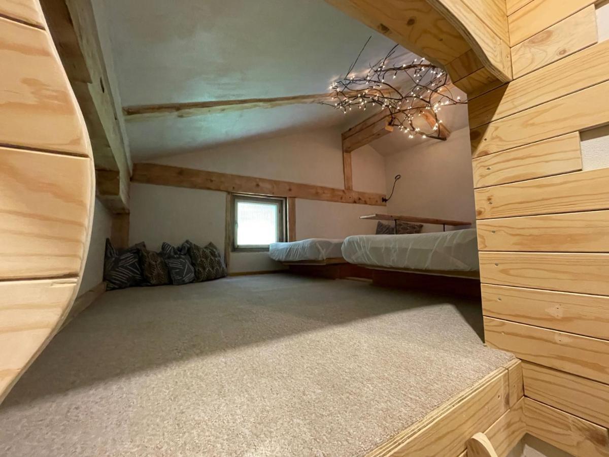 Backyard Mountain Hostel Майерхофен Екстериор снимка